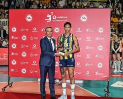 Vodafone Sultanlar Ligi Final Serisine Vargas ve Markova Damga Vurdu