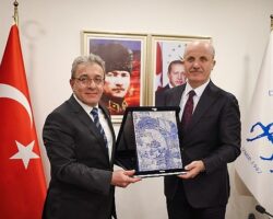 YÖK Başkanı Erol Özvar, DEÜ Ev Sahipliğinde Ege Bölgesi Rektörleri ile Buluştu