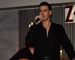 Zorba Taverna’da Sirtaki Coşkusu! George Klontzas İstanbul’u Salladı