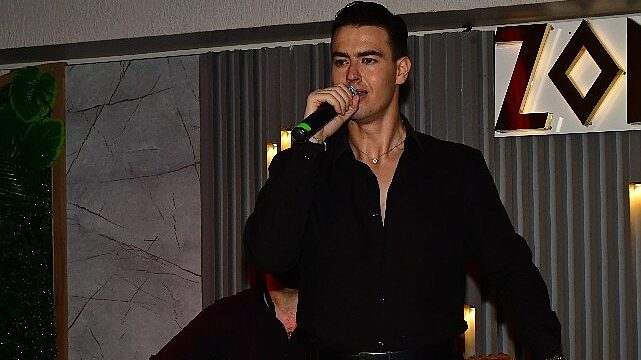 Zorba Taverna’da Sirtaki Coşkusu! George Klontzas İstanbul’u Salladı