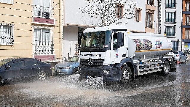 Zümrütevler Mahallesi’nde toplu temizlik