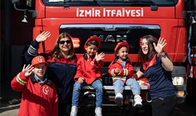 Alevlere koşan süper anneler