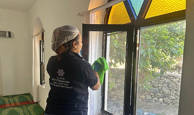 Aydın Büyükşehir Belediyesi’nden Kurban Bayramı Öncesi Camilerde Temizlik