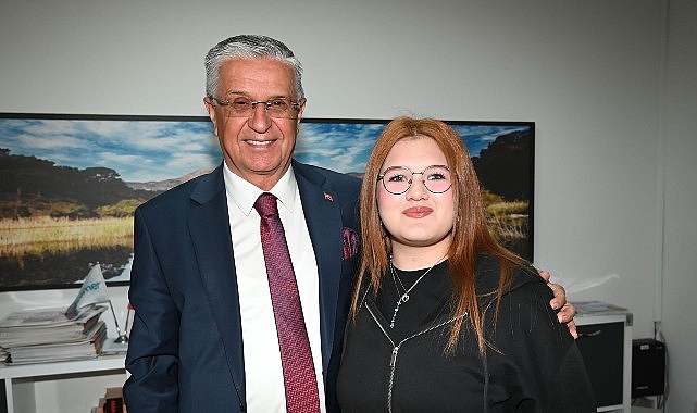 Başkan Topaloğlu’na anlamlı hediye