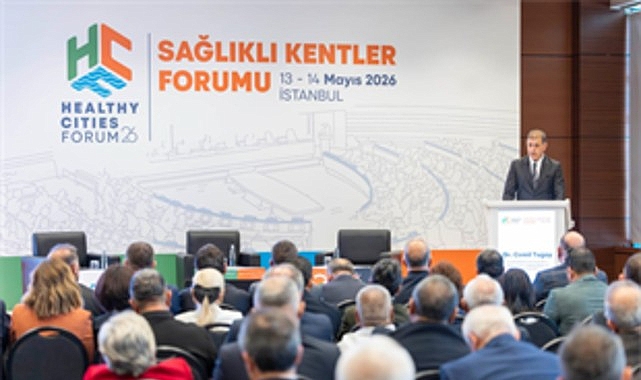 Başkan Tugay Sağlıklı Kentler Forumu’nda konuştu:  “İklim hedefleri ancak kentlerde somutlaşır”