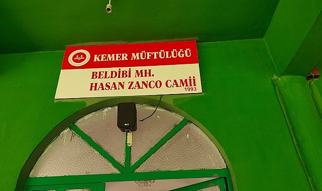 Bayram öncesi camilerde temizlik