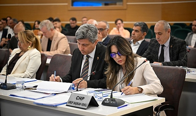 Bornova Belediyesi’nde 2025 kesin hesabına meclis onayı