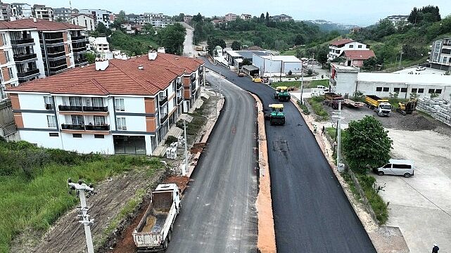 Büyükşehir’le yollar genişliyor, trafik rahatlıyor
