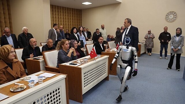 Canik Belediye Meclisi’ne CANİKMAN Damgası: Heyecan Dolu Anlar