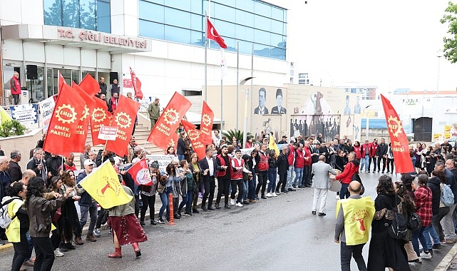 Çiğli’de 1 Mayıs Coşkusu: Başkan Yıldız Emekçilerle Omuz Omuza