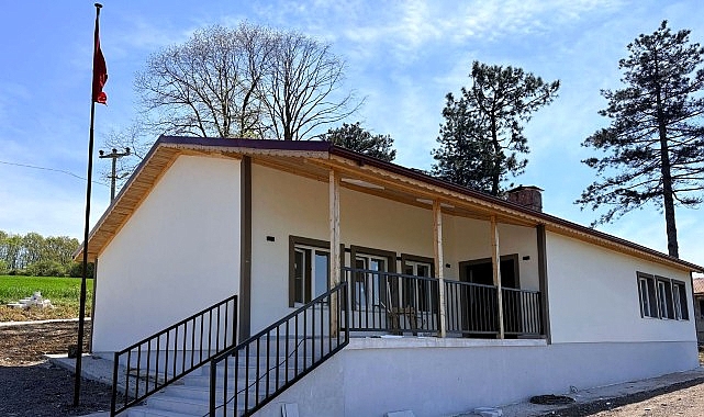 Eski okul binası Büyükşehir’le geleceğe kazandırılıyor