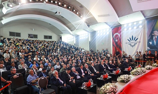 Karabağlar ’da Tarihi Dönüşüm Başlıyor