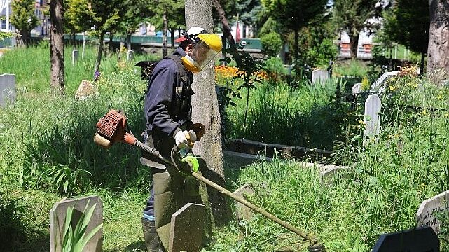 Kartepe’de Yeşil Alanlar Bayrama Hazırlanıyor