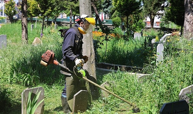 Kartepe’de Yeşil Alanlar Bayrama Hazırlanıyor