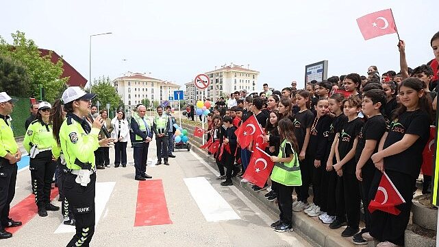 Kızılcıklı Mahallesi’nde Trafik Eğitim Sokağı açıldı