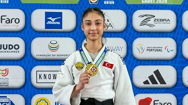 Konya Büyükşehirli Judocu Havva Sena Tokmak, Avrupa Şampiyonu Olarak Bayram Sevinci Yaşattı