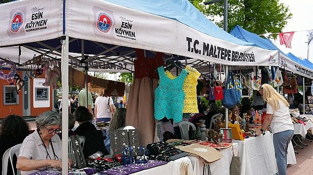 Maltepe’de Anneler Günü’ne özel “Kadın El Emeği Pazarı” kapılarını açtı