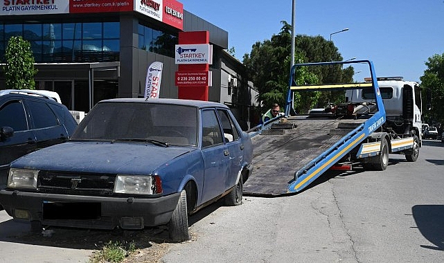 Manisa’da Sokaklar Atıl ve Hurda Araçlardan Temizleniyor
