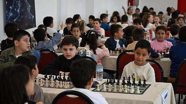Minik Satranççılar Şah Mat Yolculuğunda Buluştu