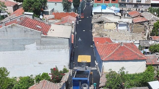 Muradiye’de Yol Yenileme ve Asfalt Seferberliği
