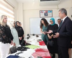 OSMEK Kursiyerlerinin Eserleri Hüdavendigar’da Sergilendi