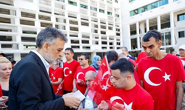 Özel bireyler bir günlüğüne asker oldu