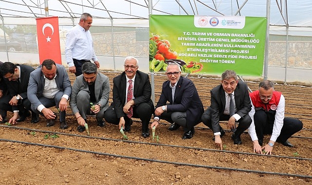 Tarlalar bereketleniyor, Kocaeli çiftçisi kazanıyor