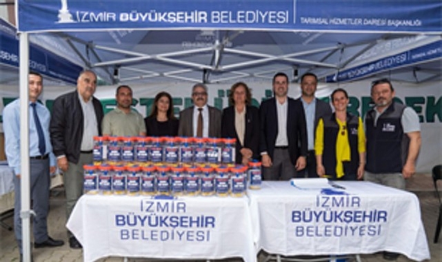 Tireli incir üreticisine ekşilik böceğine karşı tuzak dağıtıldı
