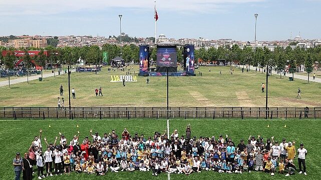UEFA ve Disney’den “Play Games” Hamlesi: Geleceğin Kadın Şampiyonlar Ligi Yıldızları Yetişiyor!
