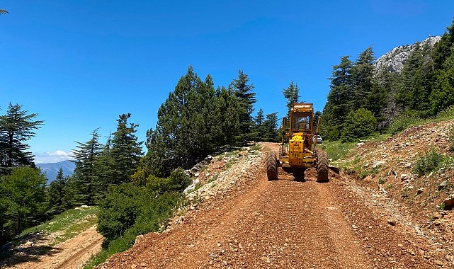 Akseki’de yayla yollarında bakım ve onarım çalışması