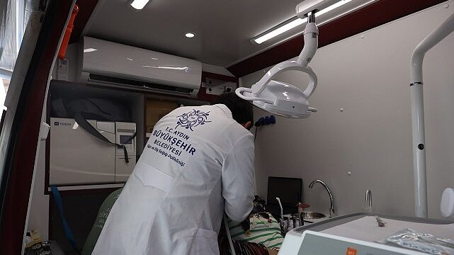 Aydın Büyükşehir Belediyesi Mobil Ağız ve Diş Sağlığı Klinikleri’ne Yoğun İlgi