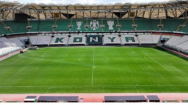 Başkan Altay, Konya Büyükşehir Stadyumu’nun Zemininde Renovasyon Çalışması Başlattıklarını Açıkladı