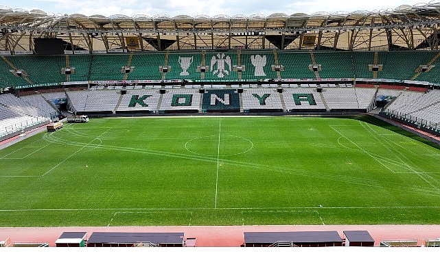 Başkan Altay, Konya Büyükşehir Stadyumu’nun Zemininde Renovasyon Çalışması Başlattıklarını Açıkladı