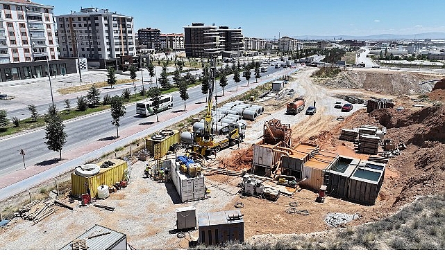 Başkan Altay, Mikro Tünel Sistemi ile Hayata Geçirilen, Taşkınları Önleyecek Ana Kolektör Hattının Tamamlandığını Açıkladı