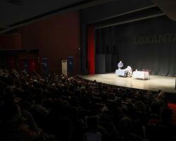 Başkan Çerçioğlu Vatandaşları Tiyatro ile Buluşturdu