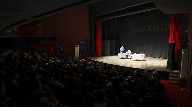 Başkan Çerçioğlu Vatandaşları Tiyatro ile Buluşturdu