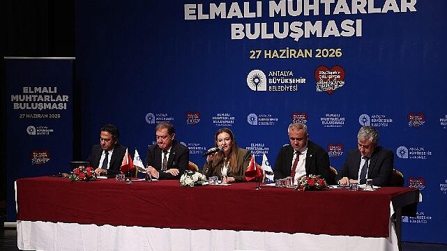 Başkan Vekili Büşra Özdemir Elmalı’da muhtarlarla buluştu