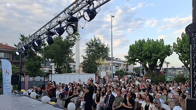 Başkan Yardımcısı Semih Top mezuniyet törenine katıldı