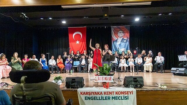 Bir Nota Bir Gülüş korosundan muhteşem konser