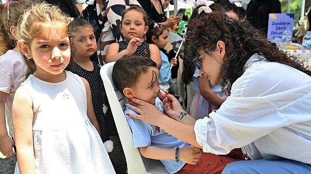 Bornova Büyükpark’ta miniklerin büyük sergisi
