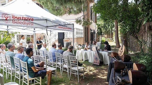 Bornova’da çalgı yapımının büyüsü yaşandı
