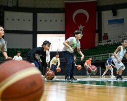 Bornova’da spor dolu bir yaz