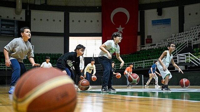 Bornova’da spor dolu bir yaz