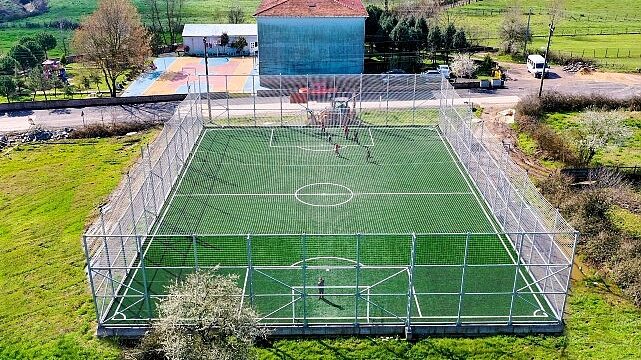 Büyükşehir futbol sahaları için ihaleye çıkıyor