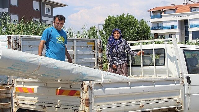 Büyükşehir’den Gazipaşalı üreticilere naylon desteği