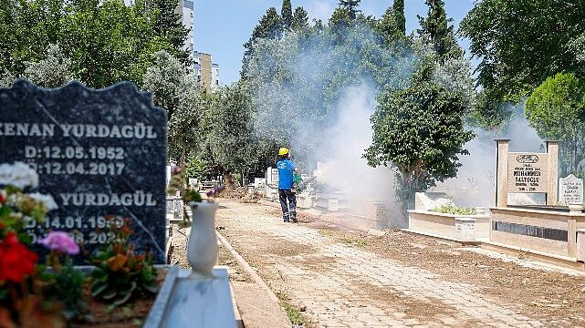 Büyükşehir’den toplu kullanım alanlarına ilaçlama çalışması