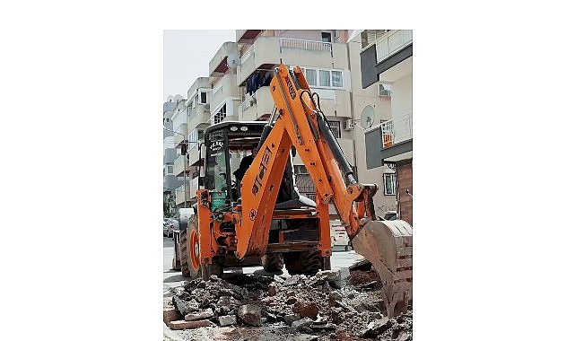 Çamlıca Sokak’ta yol yenileme ve altyapı çalışmaları hız kesmeden sürüyor