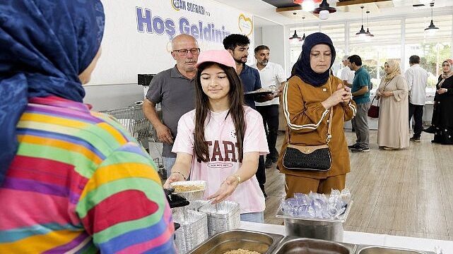 Canik Belediyesi’nden Aşure İkramı