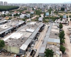 Döşemealtı’nda kanalizasyon ve asfalt çalışmaları eş zamanlı sürüyor