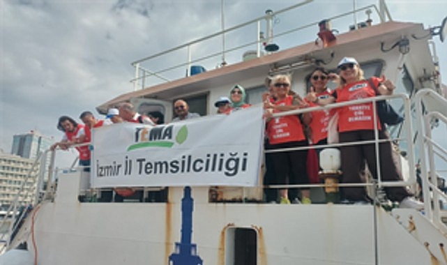 Dünya Çevre Günü’nde Körfez temizliğine gönüllü destek
